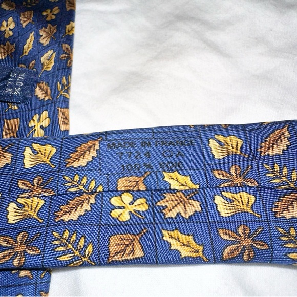 HERMES Silk Tie - Picture 3 of 5